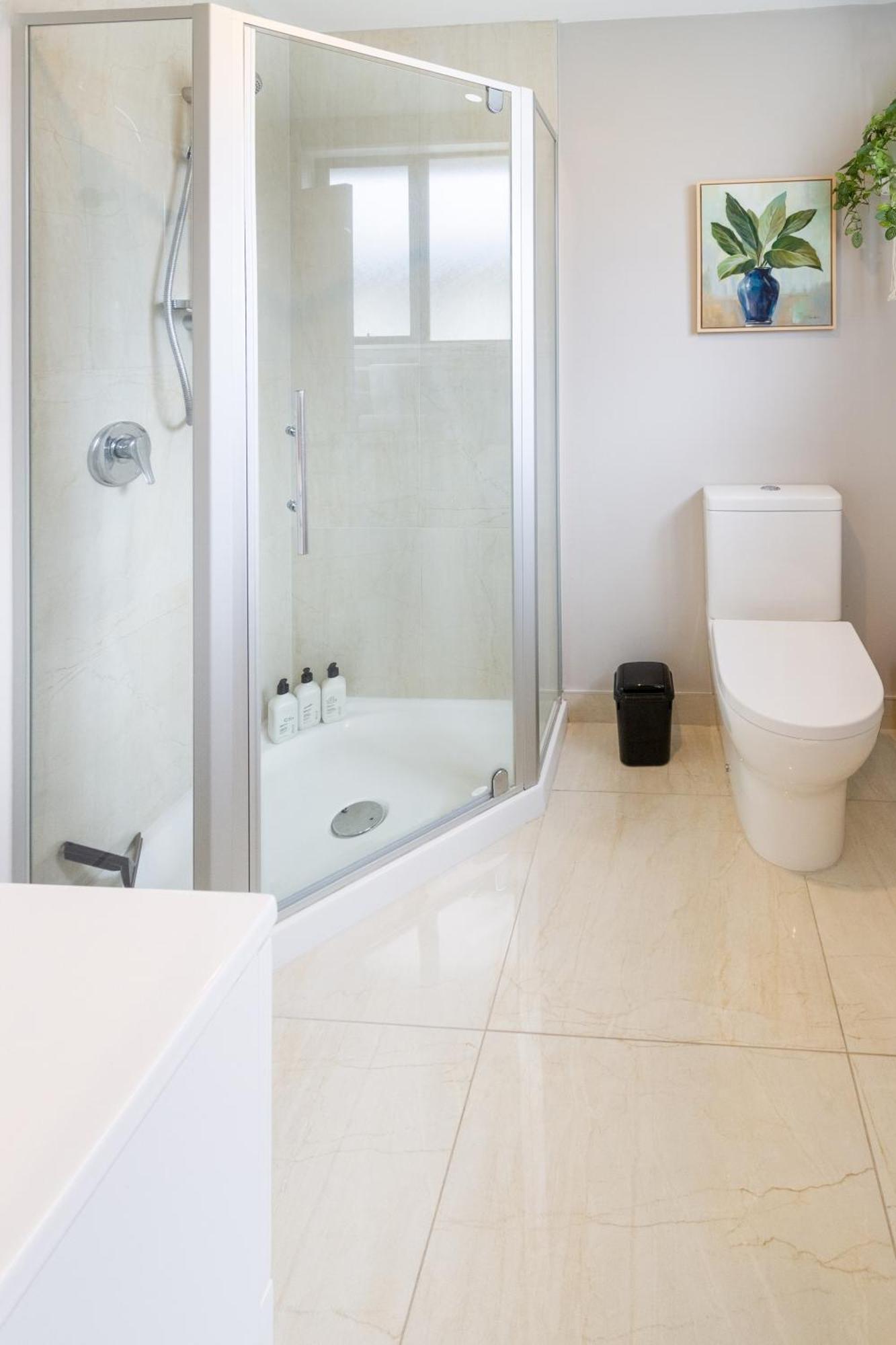 Latimer Square Luxe: 1Br W/ Sofa Bed Christchurch Esterno foto